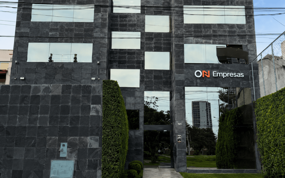 Sistema Videowall Corporativo 4×2 – ON EMPRESAS